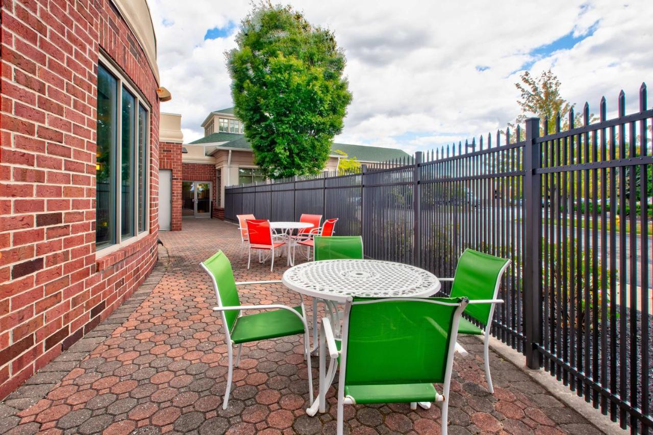 Hilton Garden Inn Dayton/ Beavercreek Esterno foto