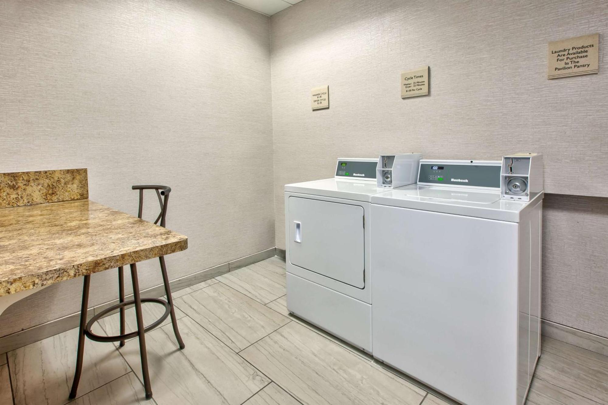 Hilton Garden Inn Dayton/ Beavercreek Esterno foto