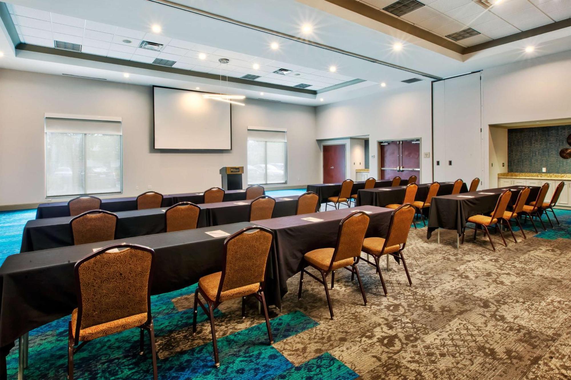 Hilton Garden Inn Dayton/ Beavercreek Esterno foto