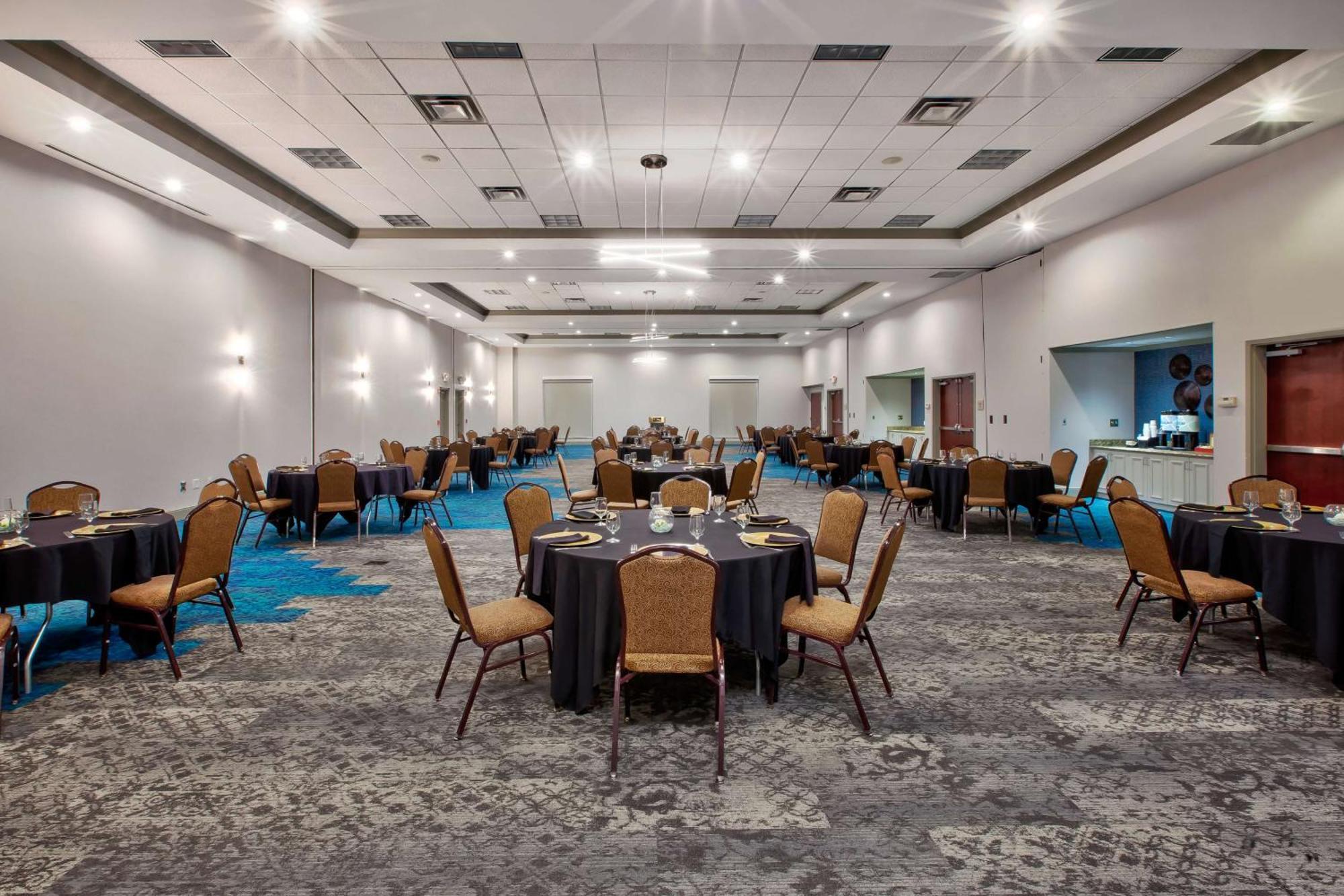 Hilton Garden Inn Dayton/ Beavercreek Esterno foto